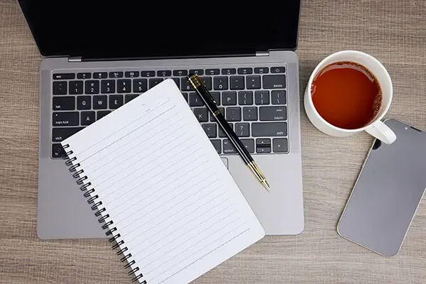 员工自离有什么法律风险